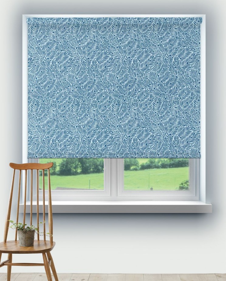 Roller Blinds Morris and Co Yew & Aril Fabric 227227